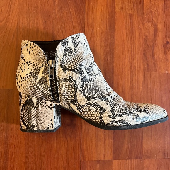 Snakeskin Booties - Picture 2 of 4